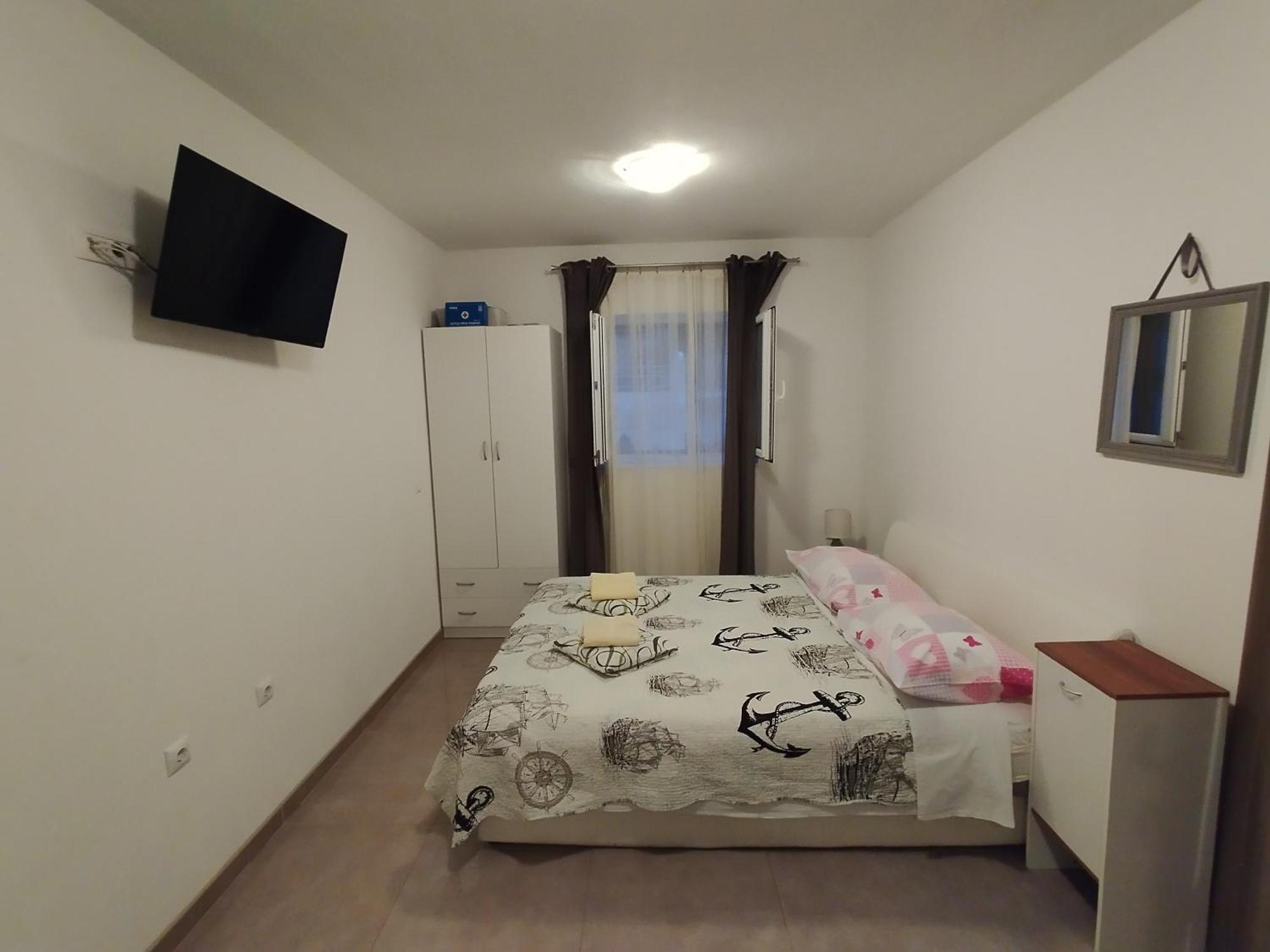 Apartment Tina โตรกีร์ ภายนอก รูปภาพ