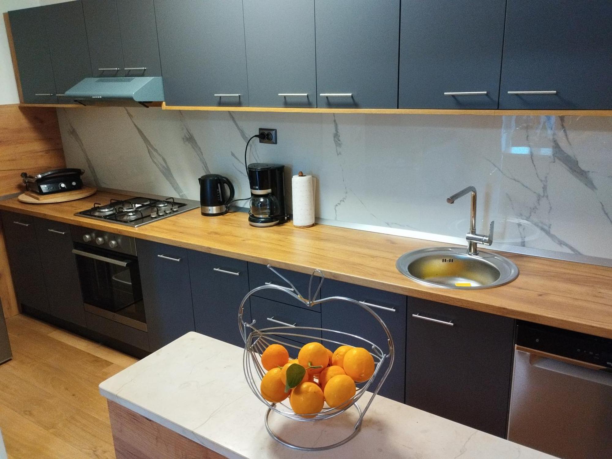 Apartment Tina โตรกีร์ ห้อง รูปภาพ