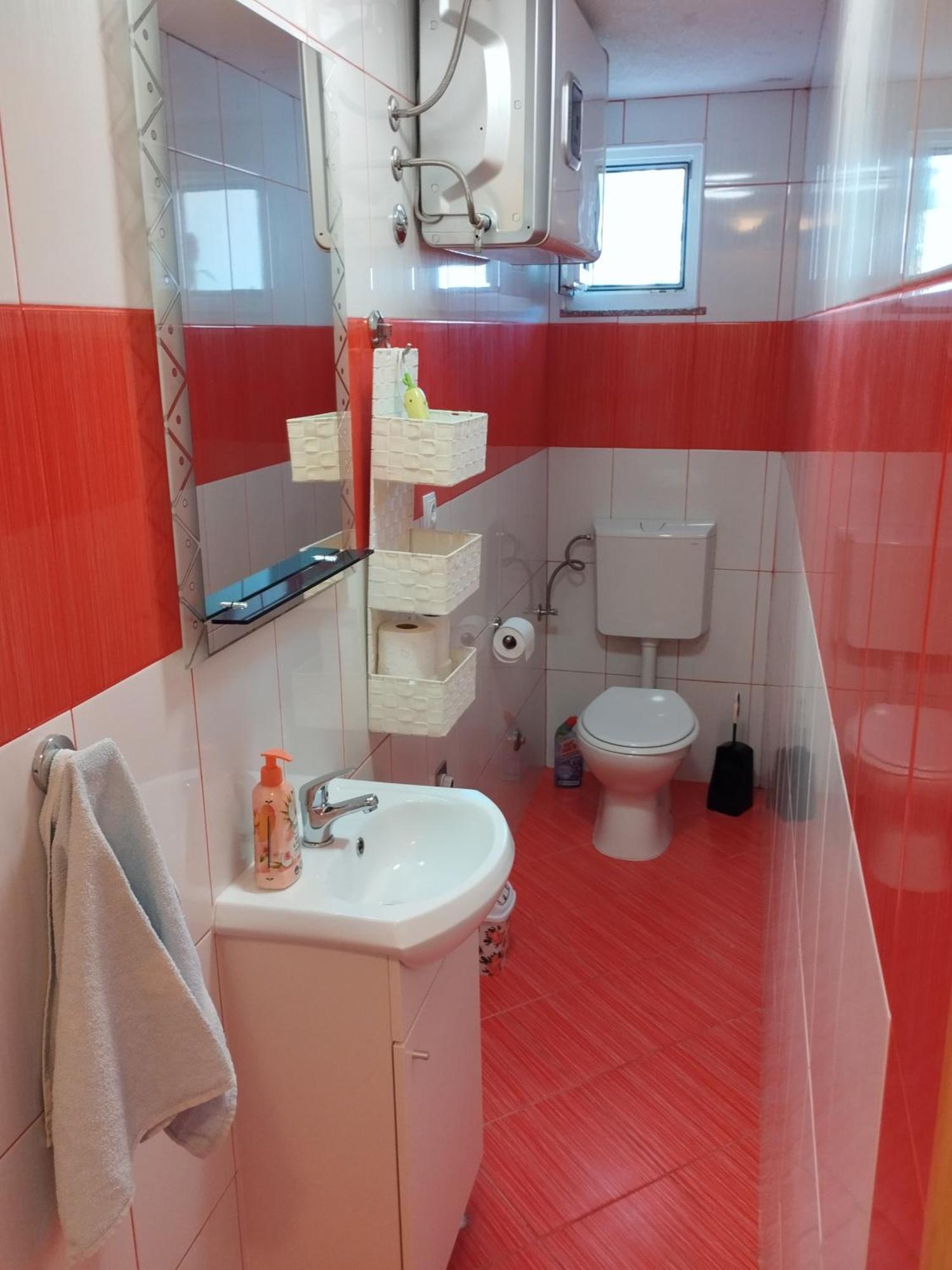 Apartment Tina โตรกีร์ ภายนอก รูปภาพ